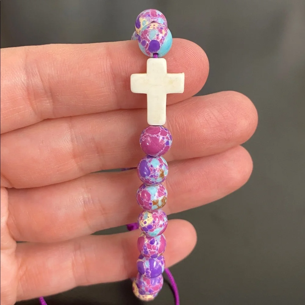 🆕Kids Pink Beaded Bracelet with Cross Charm